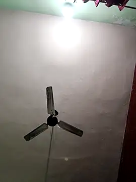 Eshwari Chopra online show from 21, 12, 2025