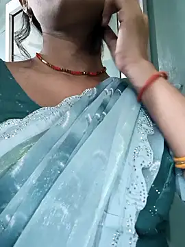 Eshwari Chopra online show from 8, 11, 2025