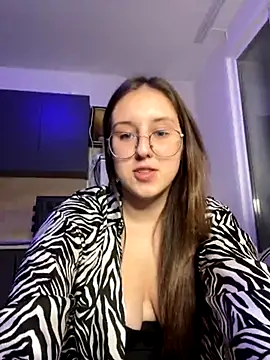 Snapshot of Vviikkssiikk chatting on 25, 10, 2025 Vviikkssiikk online show from 25, 10, 2025