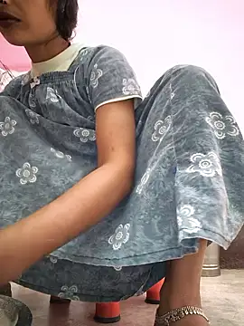 Eshna Dabral online show from 7, 11, 2025