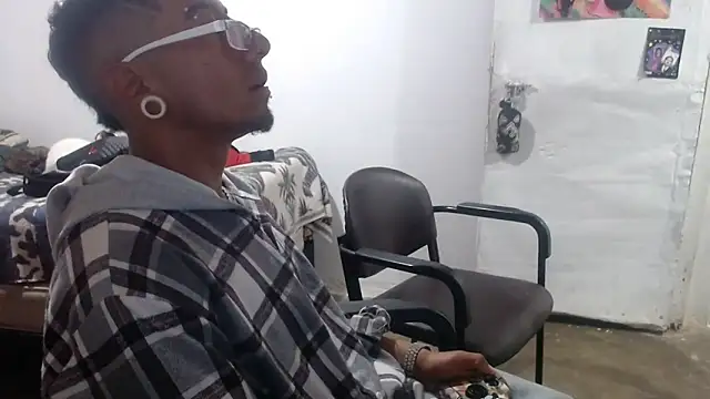 Snapshot of Cobra__Egipcia chatting on 16, 10, 2025 Cobra Egipcia online show from 16, 10, 2025