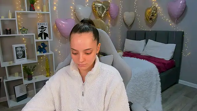 MelanieAlves online show from 15, 2, 2026