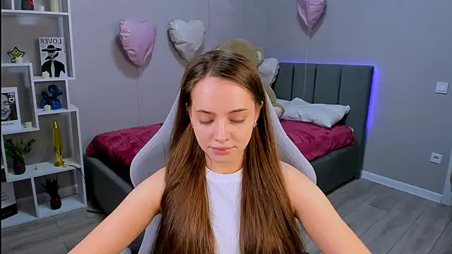 MelanieAlves online show from 25, 3, 2026