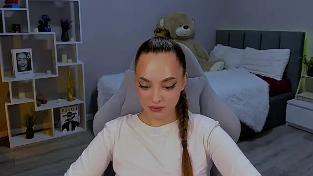 MelanieAlves online show from 28, 11, 2025