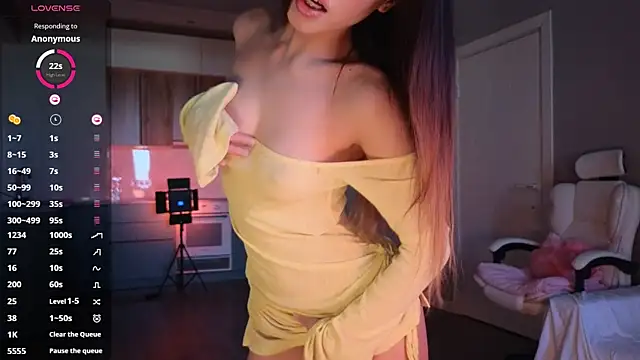 Ella lee15 online show from 31, 10, 2025