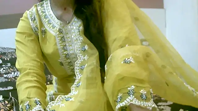 Snapshot of ragini_m_m_s chatting on 22, 9, 2025 ragini m m s online show from 22, 9, 2025