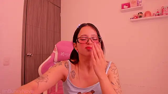 Snapshot of ImBunnyNova chatting on 2, 6, 2026 ImBunnyNova online show from 2, 6, 2026