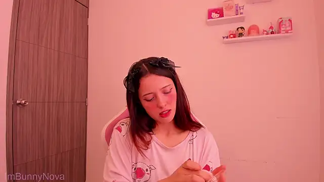 ImBunnyNova online show from 16, 6, 2026