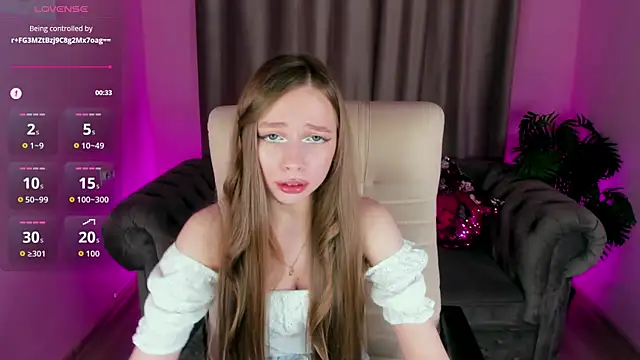 Snapshot of Amy_Waynee chatting on 13, 11, 2025 Amy Waynee online show from 13, 11, 2025