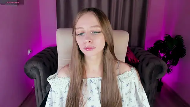 Snapshot of Amy_Waynee chatting on 19, 10, 2025 Amy Waynee online show from 19, 10, 2025