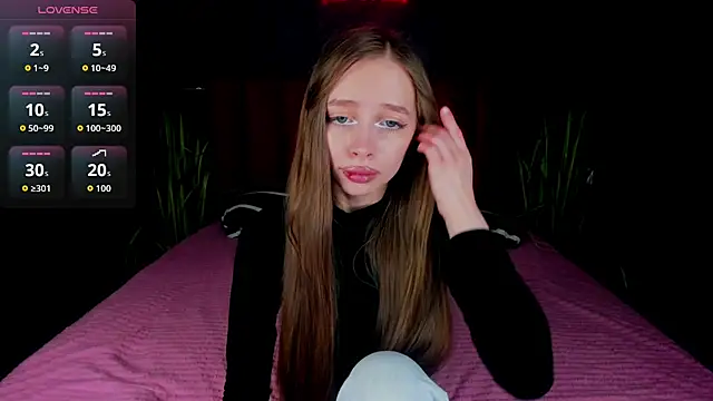 Snapshot of Amy_Waynee chatting on 24, 11, 2025 Amy Waynee online show from 24, 11, 2025