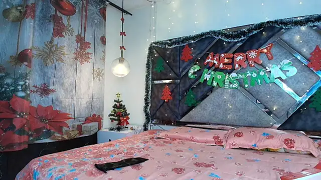 lovehotpink online show from 14, 12, 2025