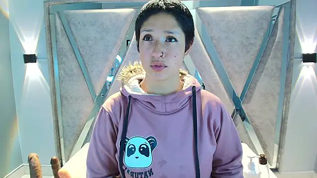 Elaine87  online show from 26, 11, 2025