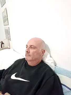 Alexis Bull online show from 26, 11, 2025