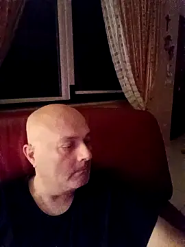 Alexis Bull online show from 9, 2, 2026