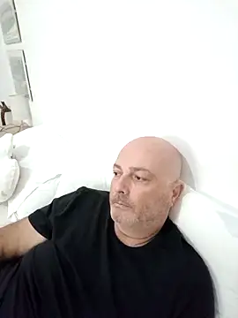 Alexis Bull online show from 9, 10, 2025