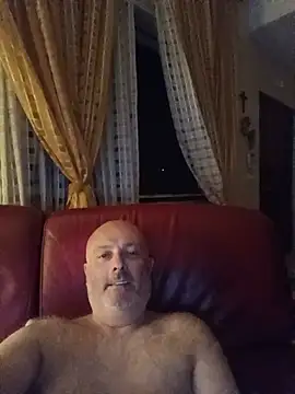 Snapshot of Alexis_Bull chatting on 28, 6, 2026 Alexis Bull online show from 28, 6, 2026