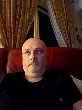 Alexis Bull online show from 7, 1, 2026