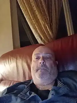 Alexis Bull online show from 15, 5, 2026
