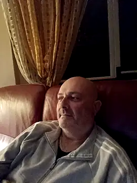 Alexis Bull online show from 3, 12, 2025