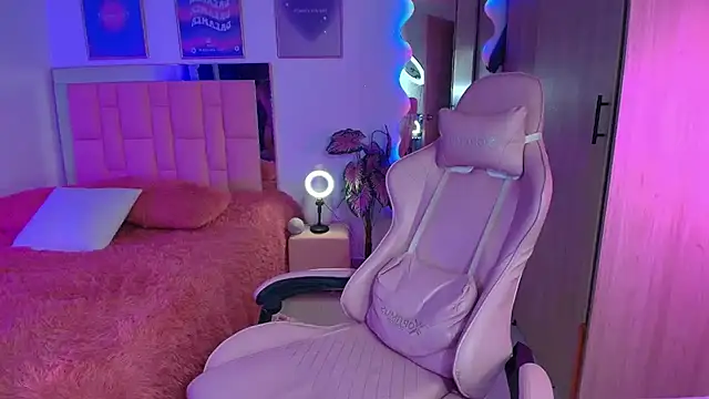 lunesweet online show from 27, 10, 2025