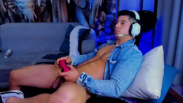 Lukas Green online show from 12, 11, 2025