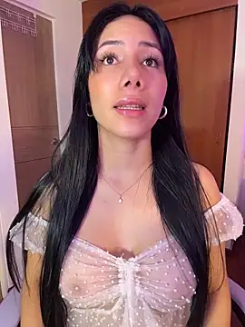 Snapshot of ArianaReynoldss chatting on 25, 5, 2026 ArianaReynoldss online show from 25, 5, 2026
