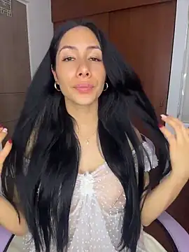 ArianaReynoldss online show from 9, 2, 2026