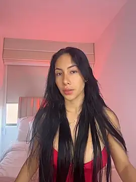 ArianaReynoldss online show from 14, 4, 2026