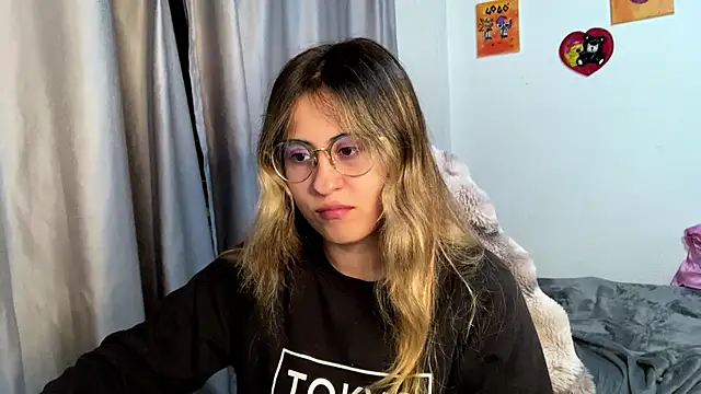 emma  bell  online show from 13, 11, 2025