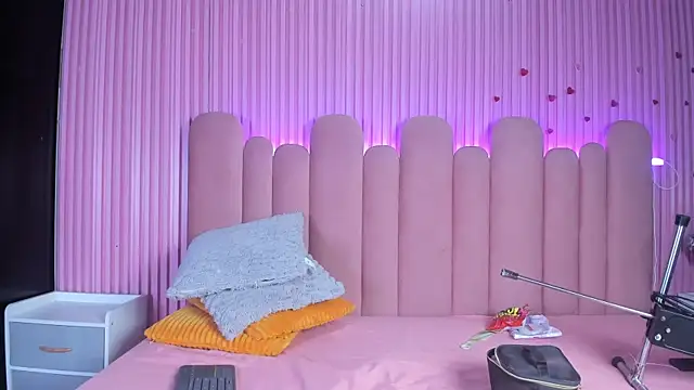 Snapshot of AgataDoll chatting on 25, 11, 2025 AgataDoll online show from 25, 11, 2025