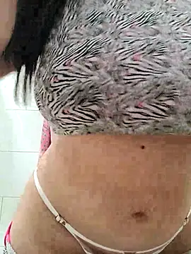 Snapshot of Yuli_Mars chatting on 16, 11, 2025 Yuli Mars online show from 16, 11, 2025