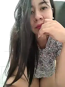 Snapshot of Yuli_Mars chatting on 27, 11, 2025 Yuli Mars online show from 27, 11, 2025