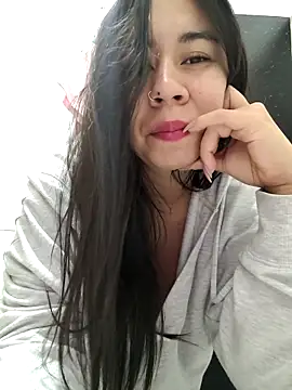 Snapshot of Yuli_Mars chatting on 15, 11, 2025 Yuli Mars online show from 15, 11, 2025