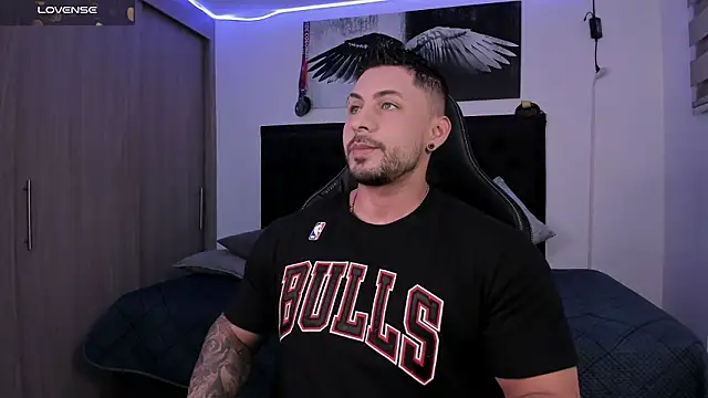 santi aesthetic online show from 14, 2, 2026