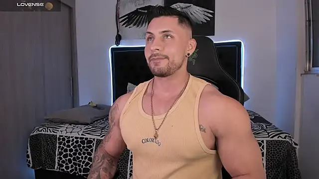 Snapshot of santi_aesthetic chatting on 5, 6, 2026 santi aesthetic online show from 5, 6, 2026