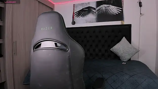 Snapshot of santi_aesthetic chatting on 22, 9, 2025 santi aesthetic online show from 22, 9, 2025
