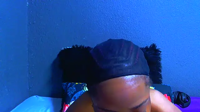 Snapshot of SMALLBOOBSXX chatting on 6, 7, 2026 SMALLBOOBSXX online show from 6, 7, 2026