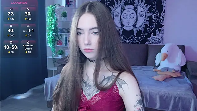 naugghtynikki online show from 26, 9, 2025