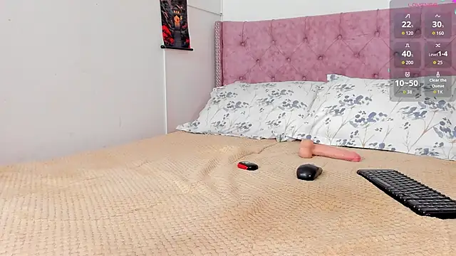 MelanieMiller  online show from 8, 10, 2025