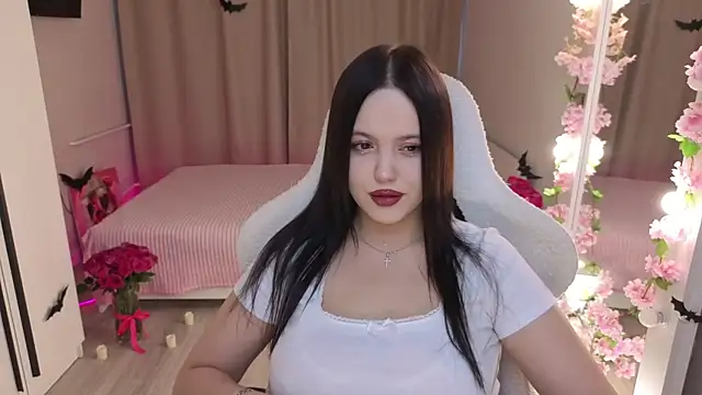 Betty  Davvis online show from 29, 10, 2025