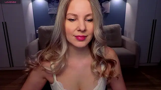 MelanieBennett online show from 11, 4, 2026