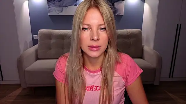 MelanieBennett online show from 25, 9, 2025