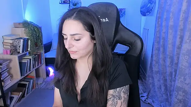 ValeriiMills online show from 28, 11, 2025