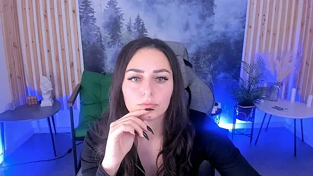 ValeriiMills online show from 2, 12, 2025