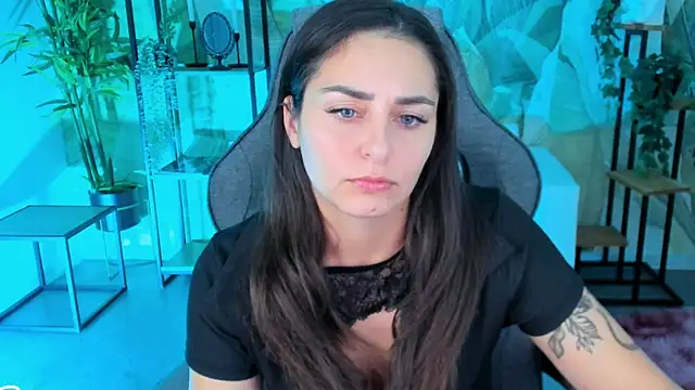 ValeriiMills online show from 10, 10, 2025