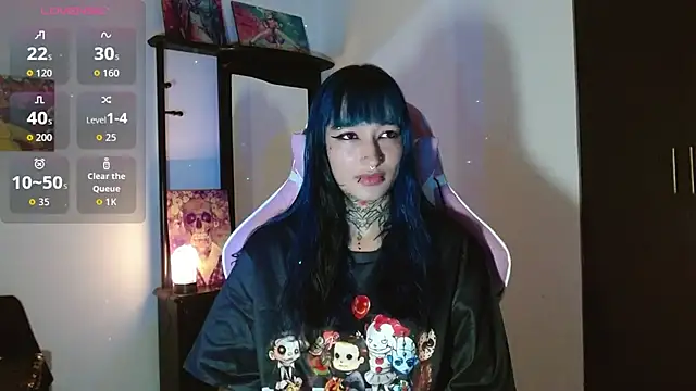 Snapshot of SharaRoss1 chatting on 7, 10, 2025 SharaRoss1 online show from 7, 10, 2025