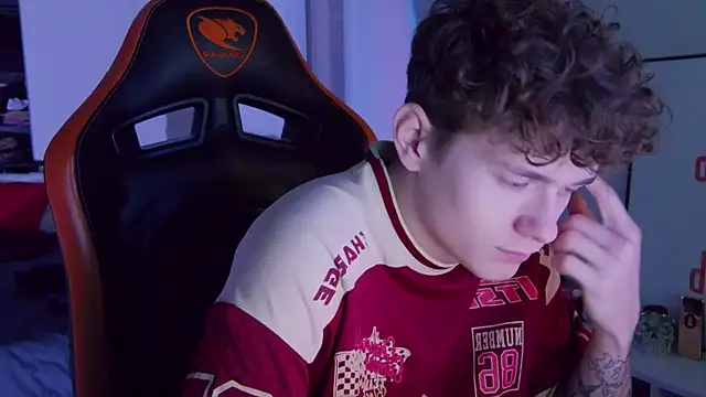 DanyDavis online show from 7, 11, 2025