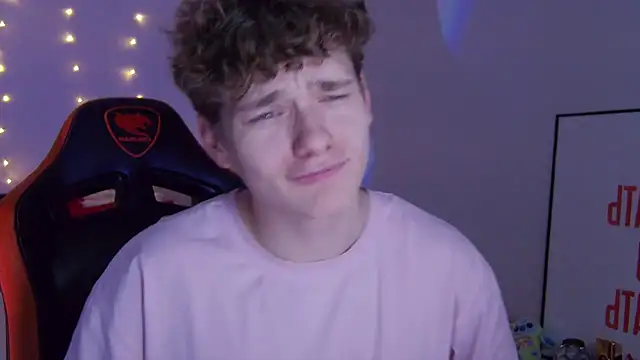 DanyDavis online show from 10, 11, 2025