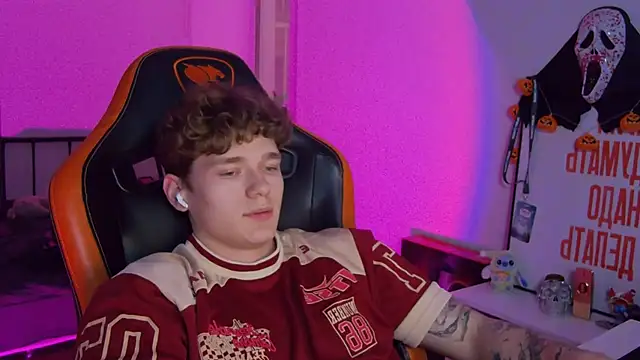 DanyDavis online show from 4, 11, 2025